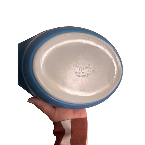 Vintage Pyrex Snowflake Blue 1.5 Qt Oval Casserole Dish with Lid 043 Made in USA - Picture 5 of 5